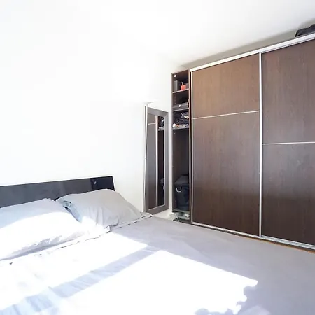 Appartamento Beautiful Apartment In The Heart Of Paris Parigi